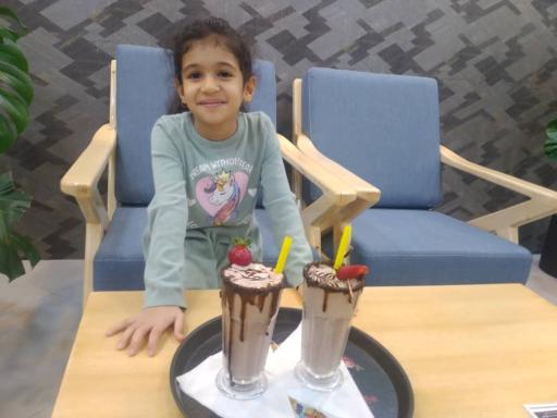 عکس کافه فست فود آوِن