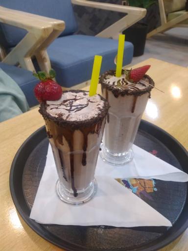 عکس کافه فست فود آوِن