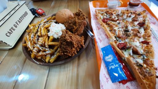 عکس کافه فست فود آوِن