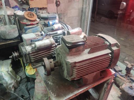 عکس خدمات فنی مهندسی مهدی