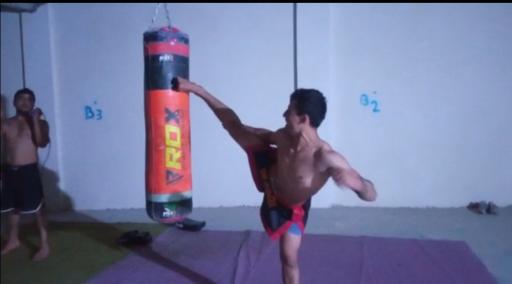 عکس باشگاه رزمی کیک بوکسینگ و موی تای