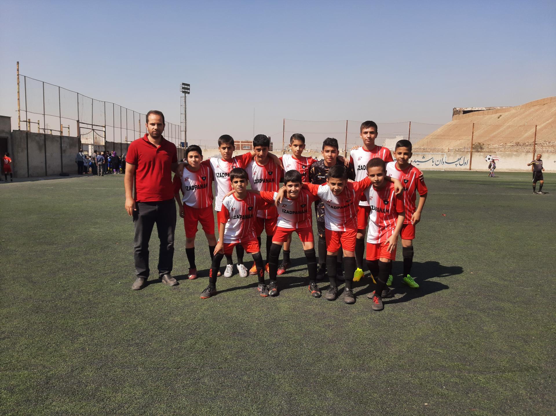 عکس زمین فوتبال رضویه