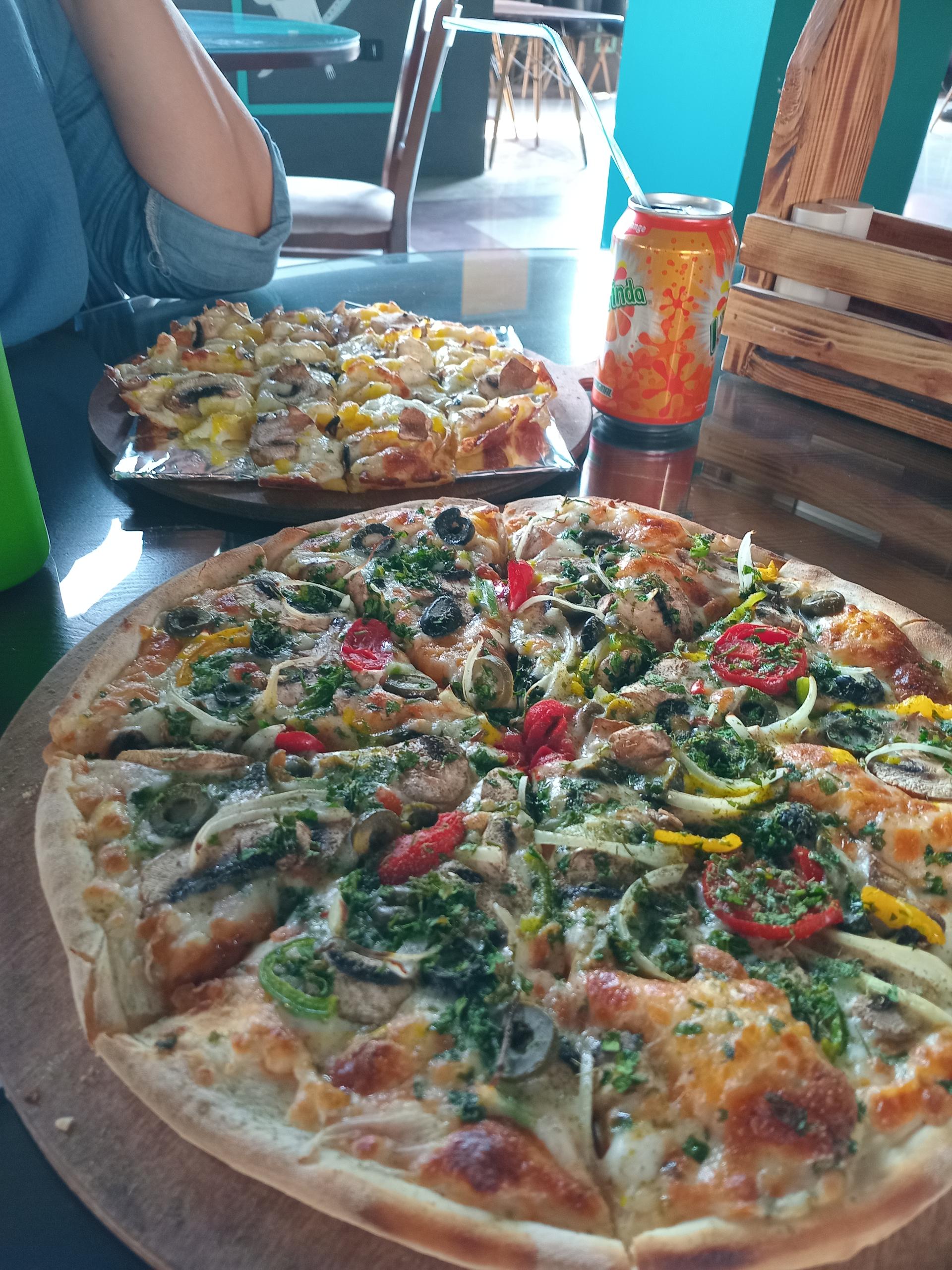 عکس فست فود حمید لقمه