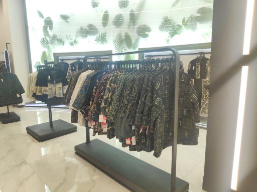 عکس فروشگاه مانتو و پوشاک بانوان ژیوا