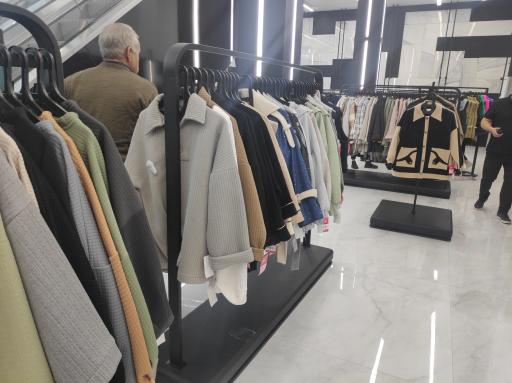 عکس فروشگاه مانتو و پوشاک بانوان ژیوا