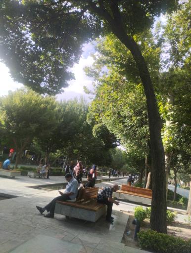 عکس جان اسنک (شعبه چهار باغ عباسی)