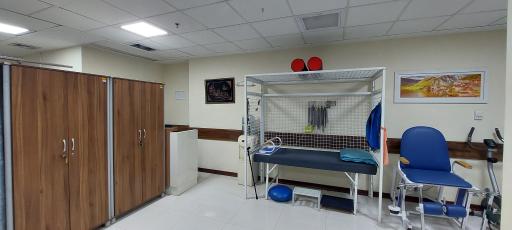 عکس فیزیوتراپی زکریا