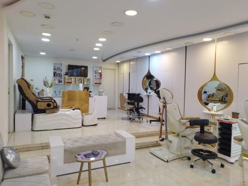 سالن زیبایی مستانه احمدی 