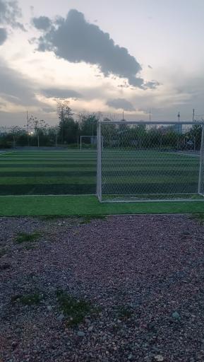 عکس زمین ورزشی دلاوران