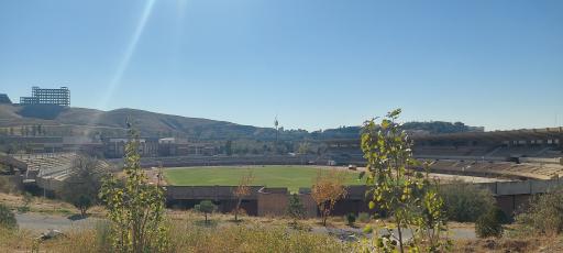 عکس ورزشگاه دانشگاه تبریز