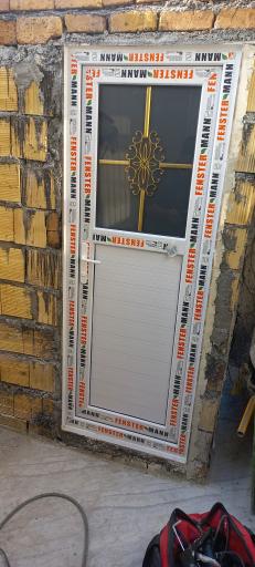 عکس پنجره دوجداره محبی