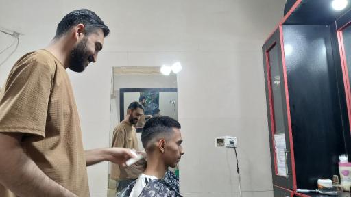 عکس آرایشگاه مردانه موکات