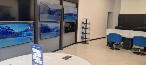 عکس فروشگاه زنجیره ای مرکزی مادیران بیرجند