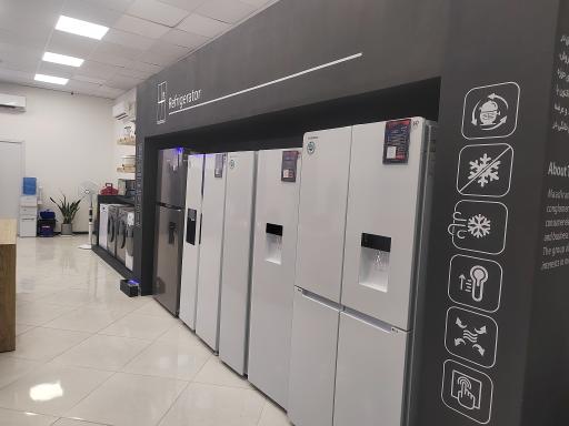 عکس فروشگاه زنجیره ای مرکزی مادیران بیرجند