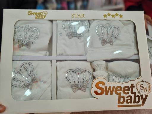 عکس سیسمونی فندق کوچولو