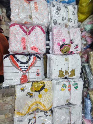 عکس سیسمونی فندق کوچولو