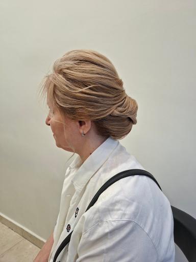 عکس سالن زیبایی نگارینه