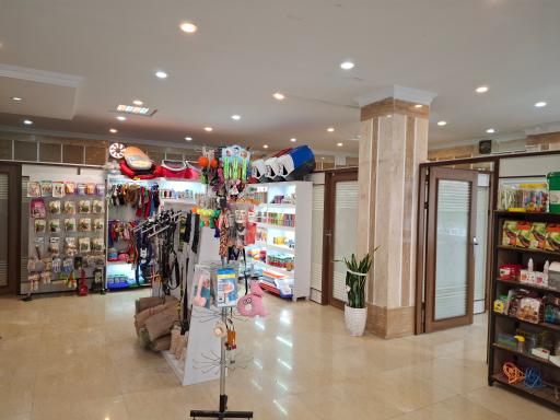 عکس کلینیک دامپزشکی و پت شاپ مدیک