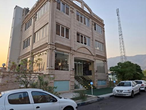 عکس کلینیک دامپزشکی و پت شاپ مدیک