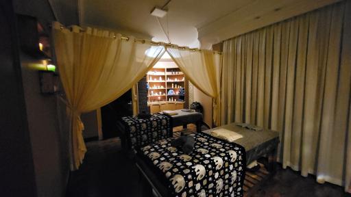 عکس ماساژ مانو