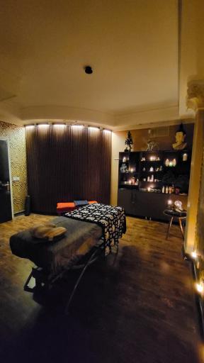 عکس ماساژ مانو