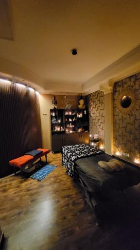 عکس ماساژ مانو