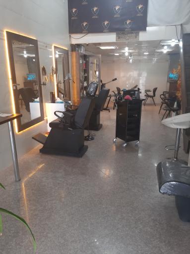 عکس ارایشگاه مردانه  علی نیک 