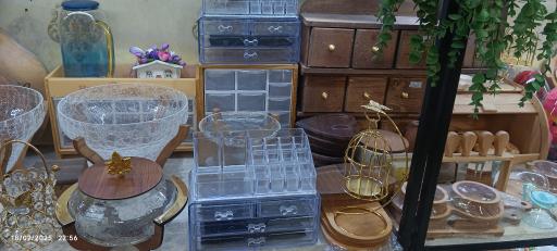 عکس فروشگاه سوغات وصنایع دستی