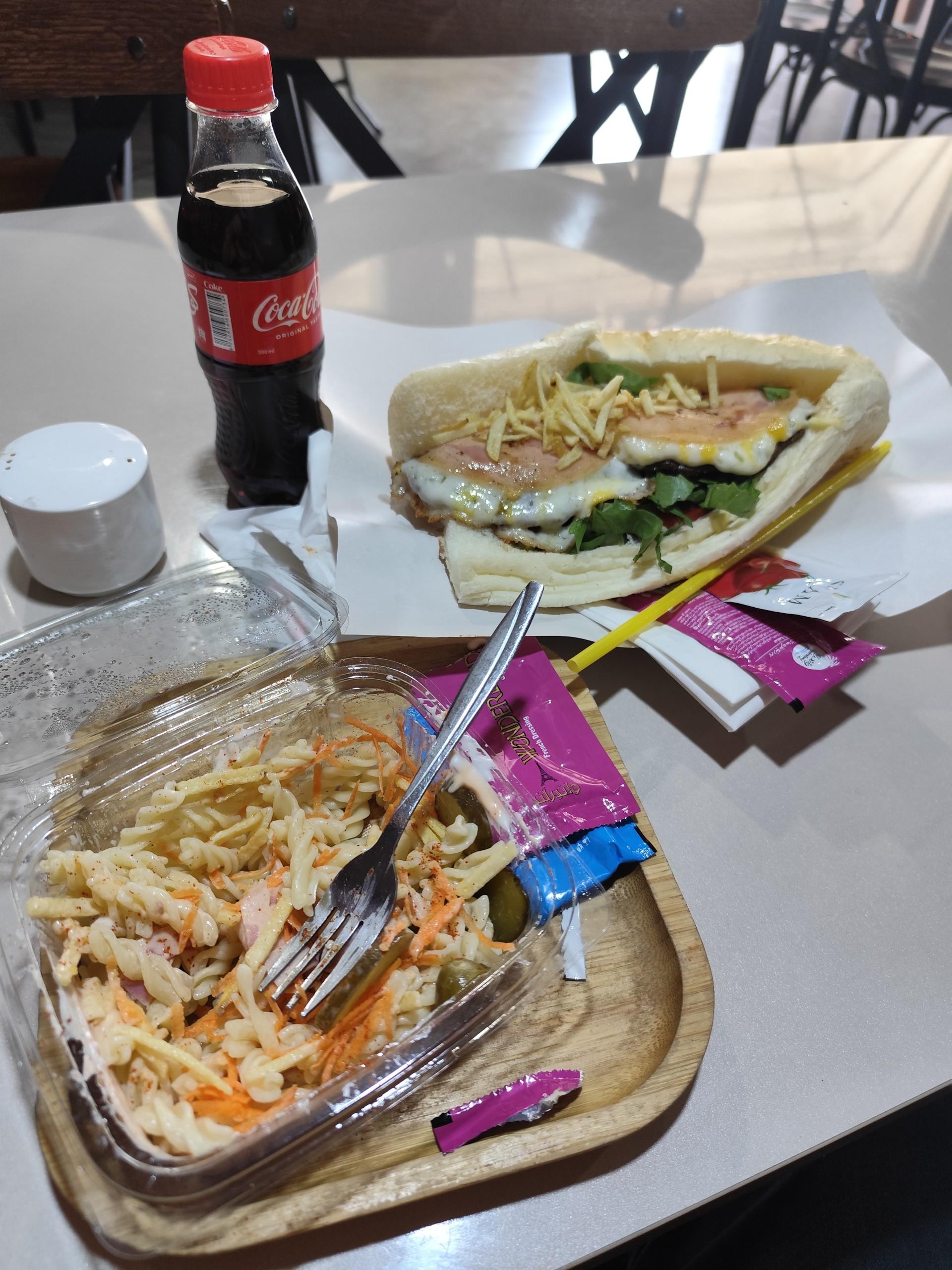 عکس کافه مکث