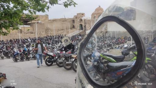 عکس پارکینگ موتور سیکلت میدان امام خمینی 