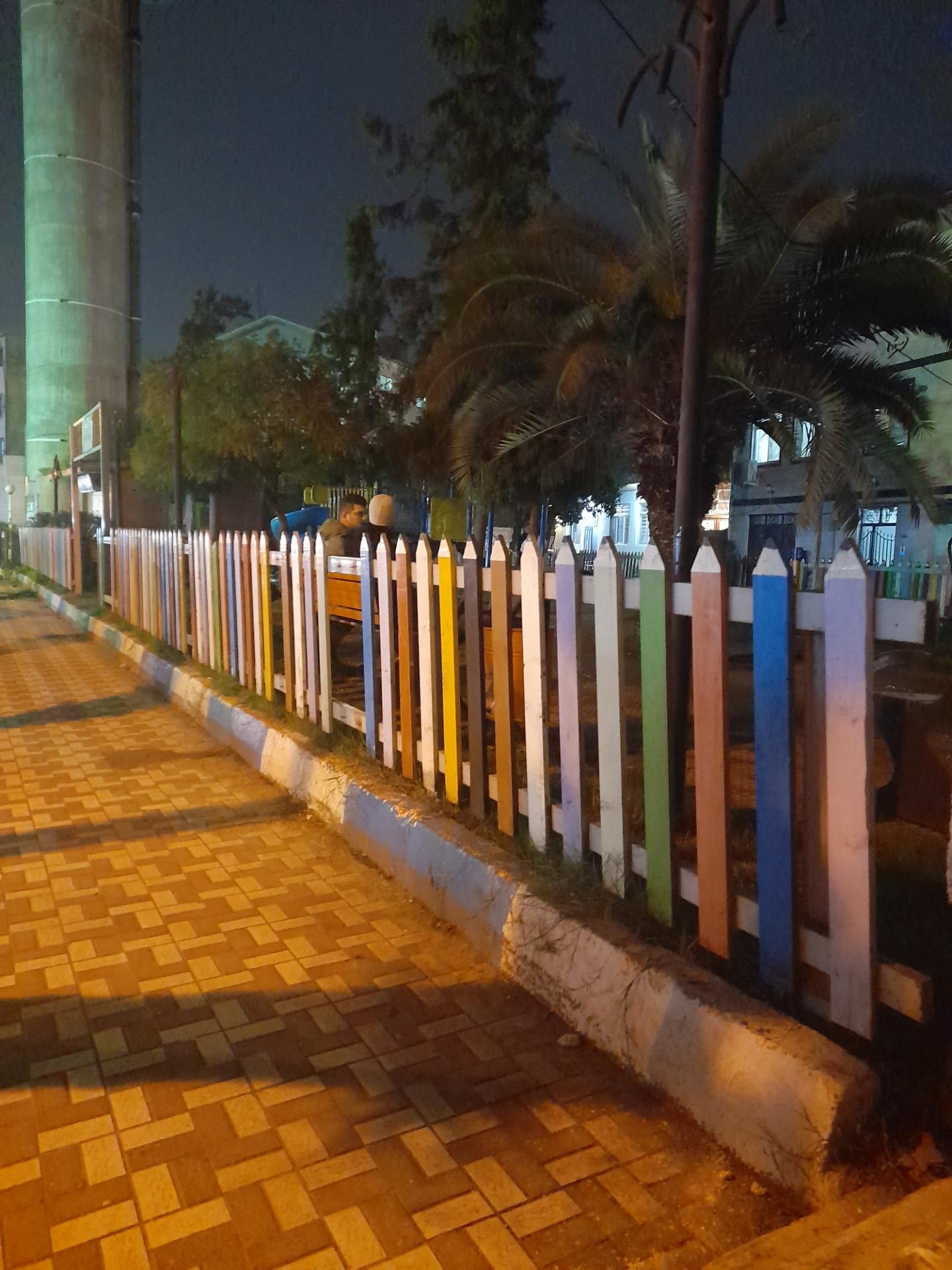 عکس زمین بازی کودکان 