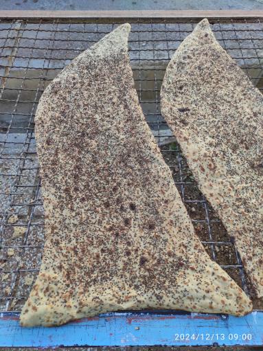 عکس نانوایی نان سنگک