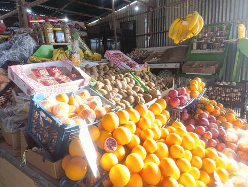 عکس میوه و تره بار من و احسان 2
