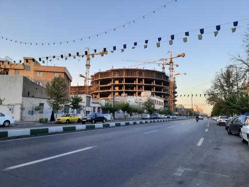 عکس مجتمع تجاری یاس هنگام