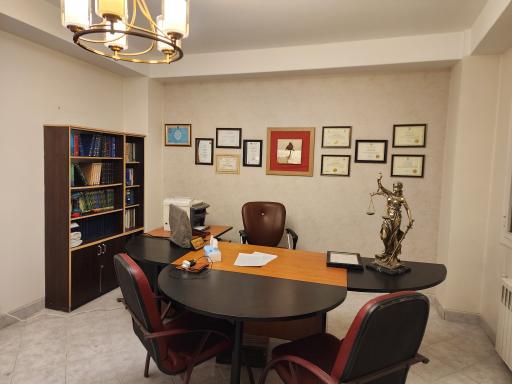 عکس دفتر وکالت محمد امین امیدی