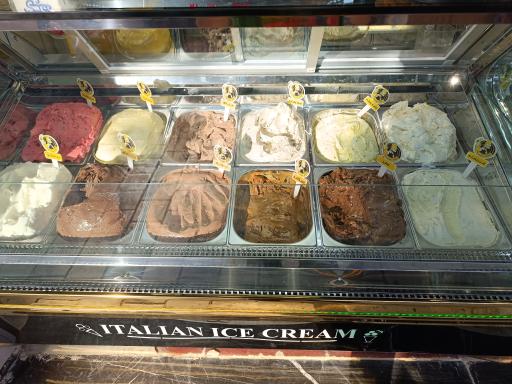 عکس بستنی عمو حسن