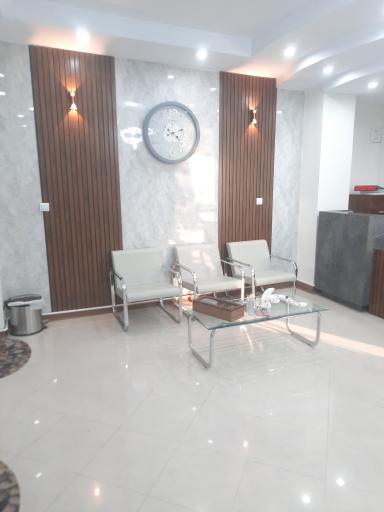 عکس کلینیک نیل ماه