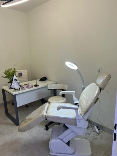 عکس مرکز پوست و مو و زیبایی جماران