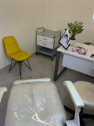 عکس مرکز پوست و مو و زیبایی جماران