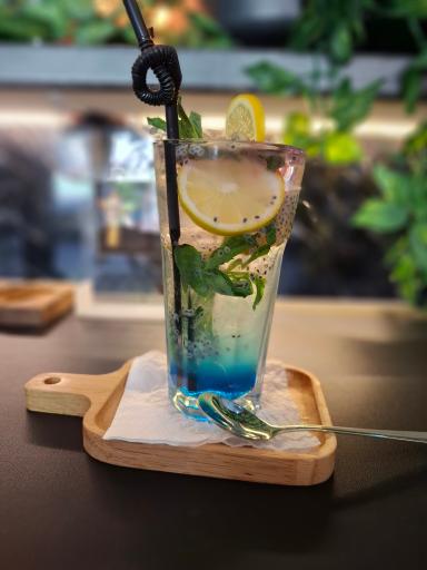 عکس کافه شیوانا