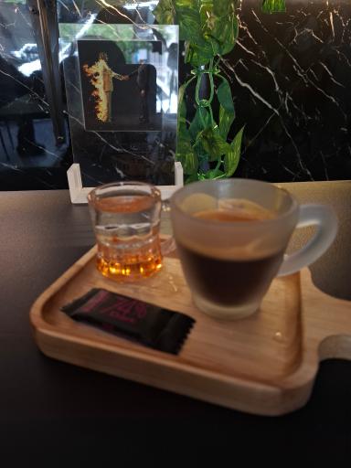 عکس کافه شیوانا