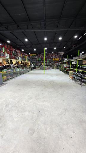 عکس فروشگاه آپکس