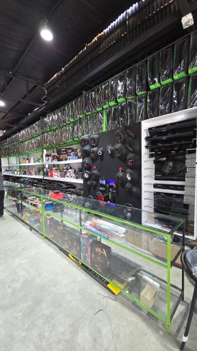 عکس فروشگاه آپکس