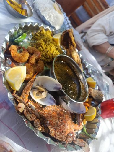 رستوران سنتی ناخدا علی صالح