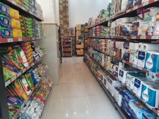 عکس فروشگاه زنجیره ای اتکا