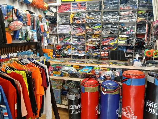 فروشگاه ورزشی آبشار