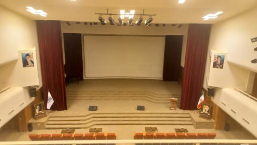 عکس تالار وحدت