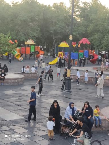 عکس زمین کودکان پارک ملت