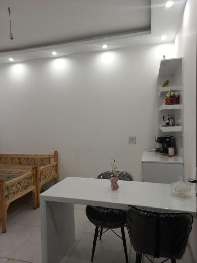 عکس سالن زیبایی نازگل