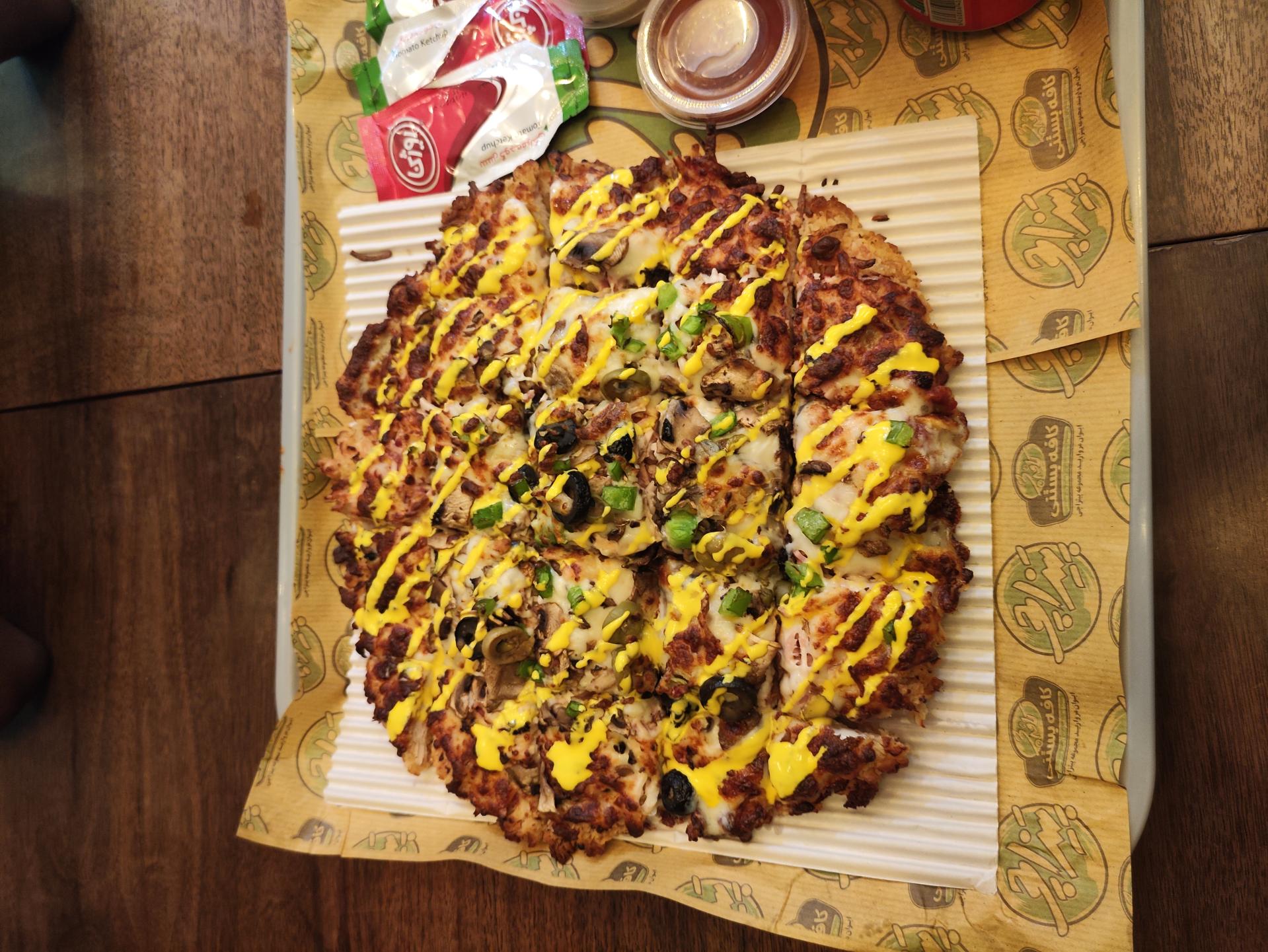 عکس فست فود پیتزا چی